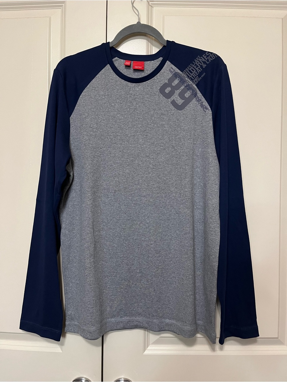 Esprit Men’s Long Sleeve Raglan Tee in Gray & Navy